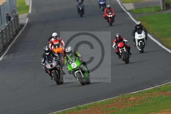 Mallory park Leicestershire;Mallory park photographs;Motorcycle action photographs;Trackday digital images;event digital images;eventdigitalimages;mallory park;no limits trackday;peter wileman photography;trackday;trackday photos