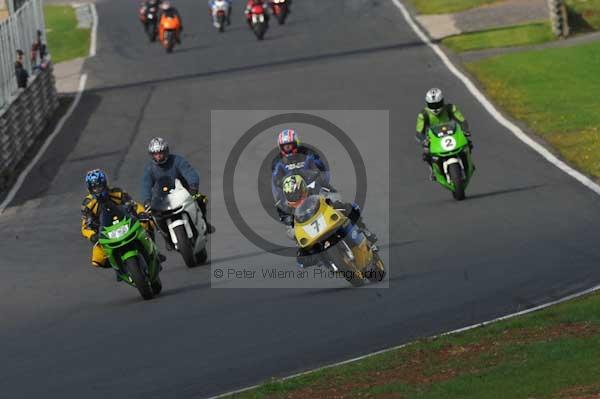 Mallory park Leicestershire;Mallory park photographs;Motorcycle action photographs;Trackday digital images;event digital images;eventdigitalimages;mallory park;no limits trackday;peter wileman photography;trackday;trackday photos