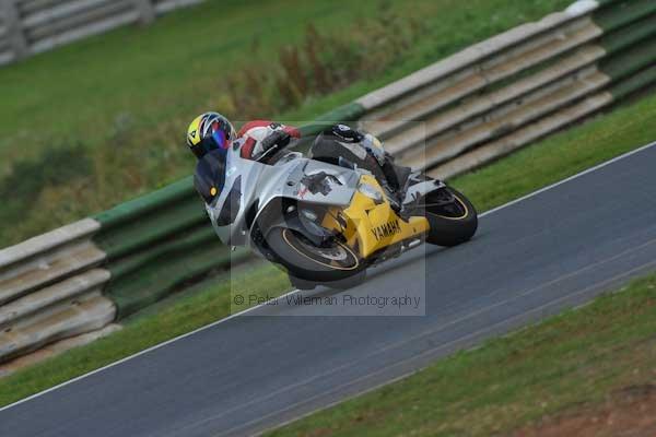 Mallory park Leicestershire;Mallory park photographs;Motorcycle action photographs;Trackday digital images;event digital images;eventdigitalimages;mallory park;no limits trackday;peter wileman photography;trackday;trackday photos