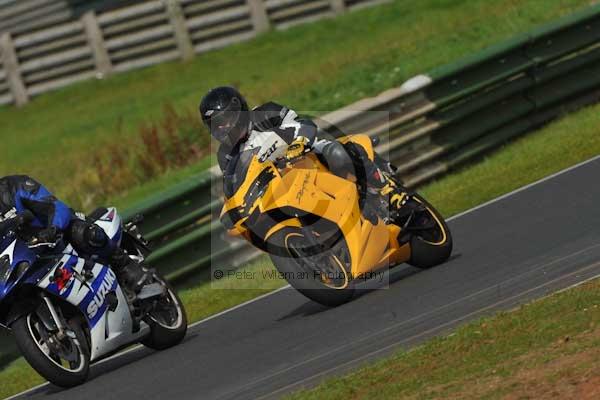 Mallory park Leicestershire;Mallory park photographs;Motorcycle action photographs;Trackday digital images;event digital images;eventdigitalimages;mallory park;no limits trackday;peter wileman photography;trackday;trackday photos