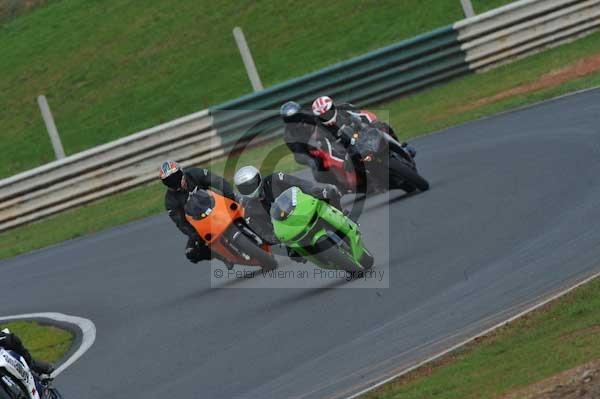 Mallory park Leicestershire;Mallory park photographs;Motorcycle action photographs;Trackday digital images;event digital images;eventdigitalimages;mallory park;no limits trackday;peter wileman photography;trackday;trackday photos