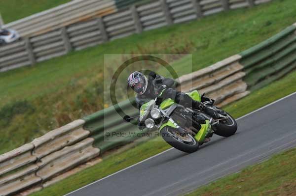 Mallory park Leicestershire;Mallory park photographs;Motorcycle action photographs;Trackday digital images;event digital images;eventdigitalimages;mallory park;no limits trackday;peter wileman photography;trackday;trackday photos