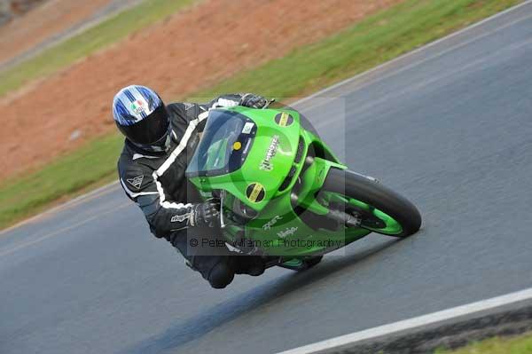 Mallory park Leicestershire;Mallory park photographs;Motorcycle action photographs;Trackday digital images;event digital images;eventdigitalimages;mallory park;no limits trackday;peter wileman photography;trackday;trackday photos