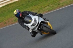 Mallory-park-Leicestershire;Mallory-park-photographs;Motorcycle-action-photographs;Trackday-digital-images;event-digital-images;eventdigitalimages;mallory-park;no-limits-trackday;peter-wileman-photography;trackday;trackday-photos