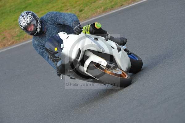 Mallory park Leicestershire;Mallory park photographs;Motorcycle action photographs;Trackday digital images;event digital images;eventdigitalimages;mallory park;no limits trackday;peter wileman photography;trackday;trackday photos