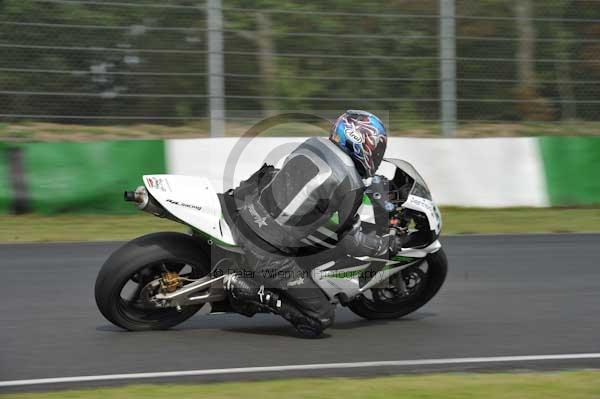 Mallory park Leicestershire;Mallory park photographs;Motorcycle action photographs;Trackday digital images;event digital images;eventdigitalimages;mallory park;no limits trackday;peter wileman photography;trackday;trackday photos