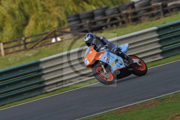 Mallory park Leicestershire;Mallory park photographs;Motorcycle action photographs;Trackday digital images;event digital images;eventdigitalimages;mallory park;no limits trackday;peter wileman photography;trackday;trackday photos