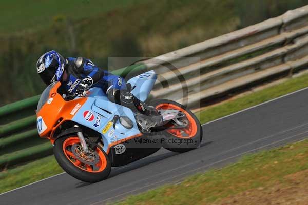 Mallory park Leicestershire;Mallory park photographs;Motorcycle action photographs;Trackday digital images;event digital images;eventdigitalimages;mallory park;no limits trackday;peter wileman photography;trackday;trackday photos