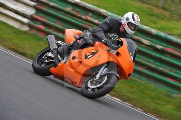 Mallory park Leicestershire;Mallory park photographs;Motorcycle action photographs;Trackday digital images;event digital images;eventdigitalimages;mallory park;no limits trackday;peter wileman photography;trackday;trackday photos