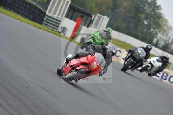 Mallory park Leicestershire;Mallory park photographs;Motorcycle action photographs;Trackday digital images;event digital images;eventdigitalimages;mallory park;no limits trackday;peter wileman photography;trackday;trackday photos