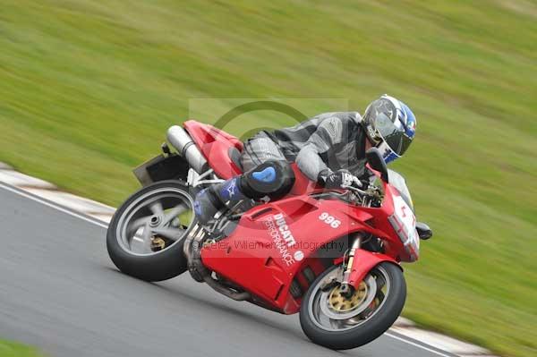 Mallory park Leicestershire;Mallory park photographs;Motorcycle action photographs;Trackday digital images;event digital images;eventdigitalimages;mallory park;no limits trackday;peter wileman photography;trackday;trackday photos