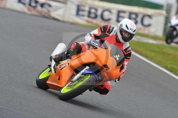 Mallory park Leicestershire;Mallory park photographs;Motorcycle action photographs;Trackday digital images;event digital images;eventdigitalimages;mallory park;no limits trackday;peter wileman photography;trackday;trackday photos