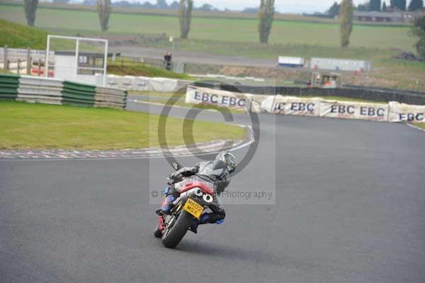 Mallory park Leicestershire;Mallory park photographs;Motorcycle action photographs;Trackday digital images;event digital images;eventdigitalimages;mallory park;no limits trackday;peter wileman photography;trackday;trackday photos