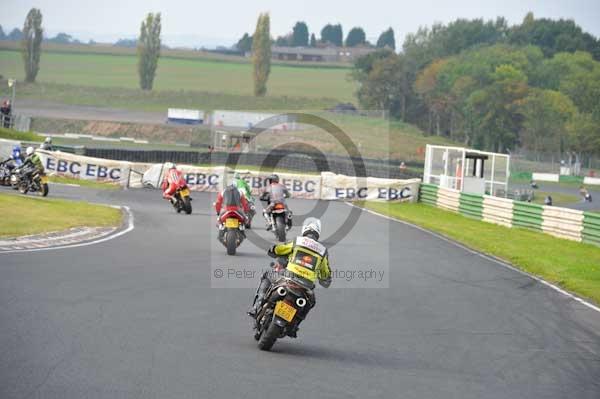 Mallory park Leicestershire;Mallory park photographs;Motorcycle action photographs;Trackday digital images;event digital images;eventdigitalimages;mallory park;no limits trackday;peter wileman photography;trackday;trackday photos