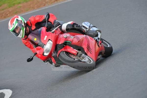 Mallory park Leicestershire;Mallory park photographs;Motorcycle action photographs;Trackday digital images;event digital images;eventdigitalimages;mallory park;no limits trackday;peter wileman photography;trackday;trackday photos