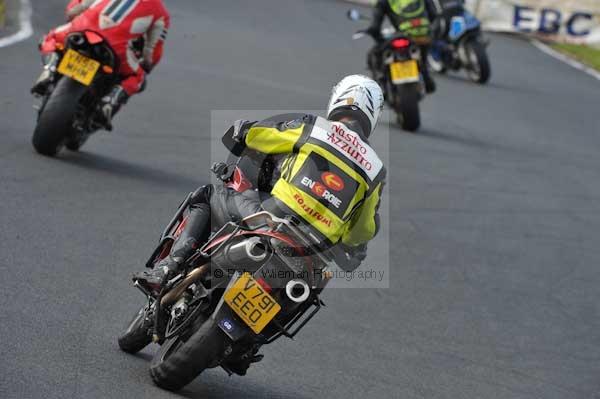 Mallory park Leicestershire;Mallory park photographs;Motorcycle action photographs;Trackday digital images;event digital images;eventdigitalimages;mallory park;no limits trackday;peter wileman photography;trackday;trackday photos