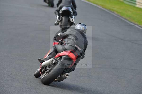 Mallory park Leicestershire;Mallory park photographs;Motorcycle action photographs;Trackday digital images;event digital images;eventdigitalimages;mallory park;no limits trackday;peter wileman photography;trackday;trackday photos