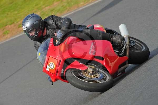 Mallory park Leicestershire;Mallory park photographs;Motorcycle action photographs;Trackday digital images;event digital images;eventdigitalimages;mallory park;no limits trackday;peter wileman photography;trackday;trackday photos