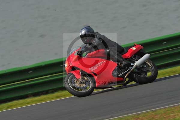 Mallory park Leicestershire;Mallory park photographs;Motorcycle action photographs;Trackday digital images;event digital images;eventdigitalimages;mallory park;no limits trackday;peter wileman photography;trackday;trackday photos