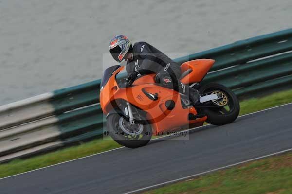 Mallory park Leicestershire;Mallory park photographs;Motorcycle action photographs;Trackday digital images;event digital images;eventdigitalimages;mallory park;no limits trackday;peter wileman photography;trackday;trackday photos