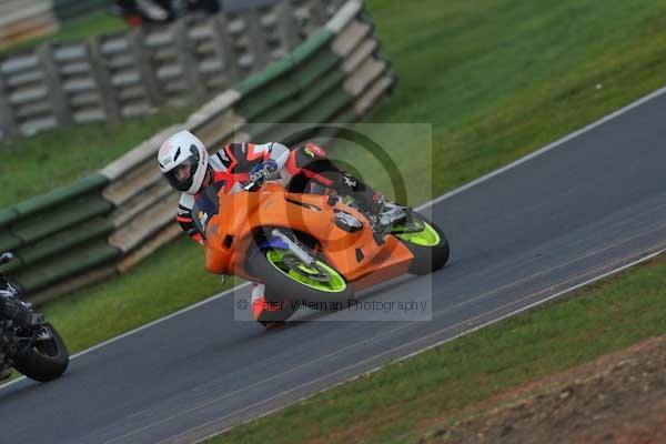 Mallory park Leicestershire;Mallory park photographs;Motorcycle action photographs;Trackday digital images;event digital images;eventdigitalimages;mallory park;no limits trackday;peter wileman photography;trackday;trackday photos