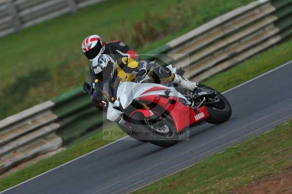 Mallory park Leicestershire;Mallory park photographs;Motorcycle action photographs;Trackday digital images;event digital images;eventdigitalimages;mallory park;no limits trackday;peter wileman photography;trackday;trackday photos