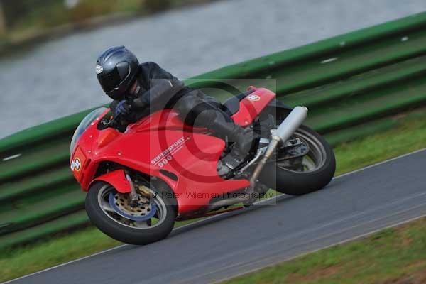 Mallory park Leicestershire;Mallory park photographs;Motorcycle action photographs;Trackday digital images;event digital images;eventdigitalimages;mallory park;no limits trackday;peter wileman photography;trackday;trackday photos