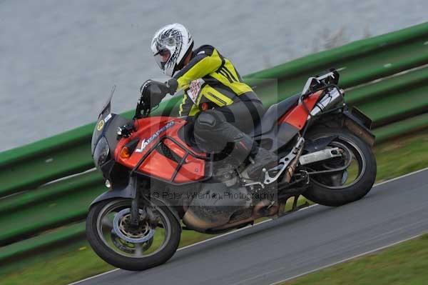 Mallory park Leicestershire;Mallory park photographs;Motorcycle action photographs;Trackday digital images;event digital images;eventdigitalimages;mallory park;no limits trackday;peter wileman photography;trackday;trackday photos