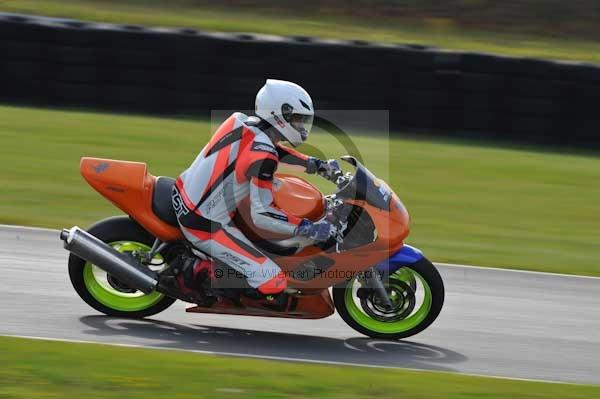 Mallory park Leicestershire;Mallory park photographs;Motorcycle action photographs;Trackday digital images;event digital images;eventdigitalimages;mallory park;no limits trackday;peter wileman photography;trackday;trackday photos