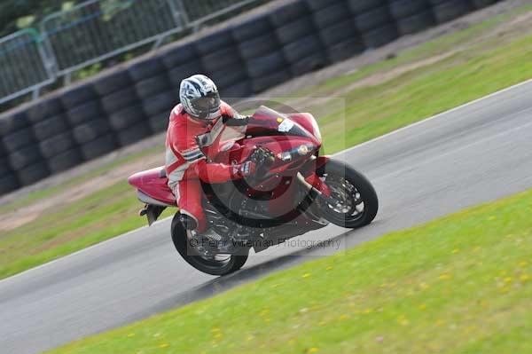 Mallory park Leicestershire;Mallory park photographs;Motorcycle action photographs;Trackday digital images;event digital images;eventdigitalimages;mallory park;no limits trackday;peter wileman photography;trackday;trackday photos