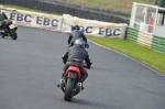 Mallory-park-Leicestershire;Mallory-park-photographs;Motorcycle-action-photographs;Trackday-digital-images;event-digital-images;eventdigitalimages;mallory-park;no-limits-trackday;peter-wileman-photography;trackday;trackday-photos