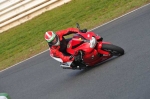 Mallory-park-Leicestershire;Mallory-park-photographs;Motorcycle-action-photographs;Trackday-digital-images;event-digital-images;eventdigitalimages;mallory-park;no-limits-trackday;peter-wileman-photography;trackday;trackday-photos