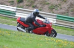 Mallory-park-Leicestershire;Mallory-park-photographs;Motorcycle-action-photographs;Trackday-digital-images;event-digital-images;eventdigitalimages;mallory-park;no-limits-trackday;peter-wileman-photography;trackday;trackday-photos