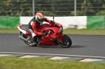 Mallory-park-Leicestershire;Mallory-park-photographs;Motorcycle-action-photographs;Trackday-digital-images;event-digital-images;eventdigitalimages;mallory-park;no-limits-trackday;peter-wileman-photography;trackday;trackday-photos