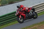 Mallory-park-Leicestershire;Mallory-park-photographs;Motorcycle-action-photographs;Trackday-digital-images;event-digital-images;eventdigitalimages;mallory-park;no-limits-trackday;peter-wileman-photography;trackday;trackday-photos