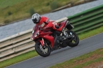 Mallory-park-Leicestershire;Mallory-park-photographs;Motorcycle-action-photographs;Trackday-digital-images;event-digital-images;eventdigitalimages;mallory-park;no-limits-trackday;peter-wileman-photography;trackday;trackday-photos