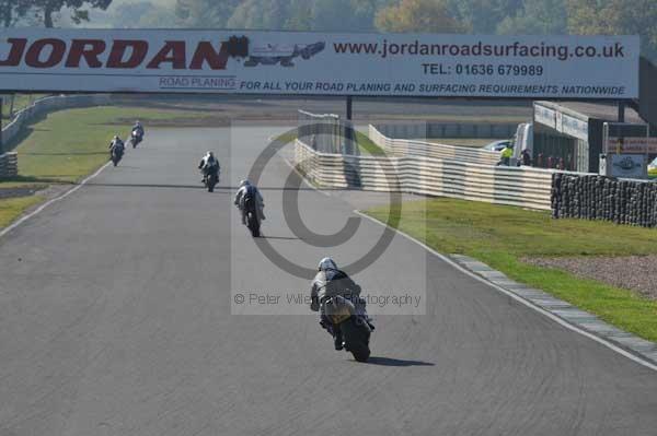 Mallory park Leicestershire;Mallory park photographs;Motorcycle action photographs;event digital images;eventdigitalimages;mallory park;no limits trackday;peter wileman photography;trackday;trackday digital images;trackday photos