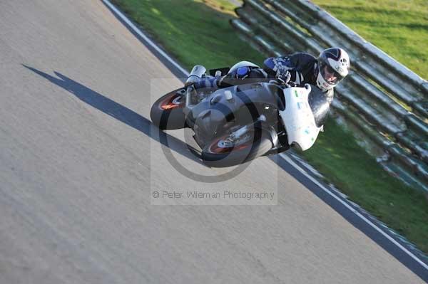 Mallory park Leicestershire;Mallory park photographs;Motorcycle action photographs;event digital images;eventdigitalimages;mallory park;no limits trackday;peter wileman photography;trackday;trackday digital images;trackday photos