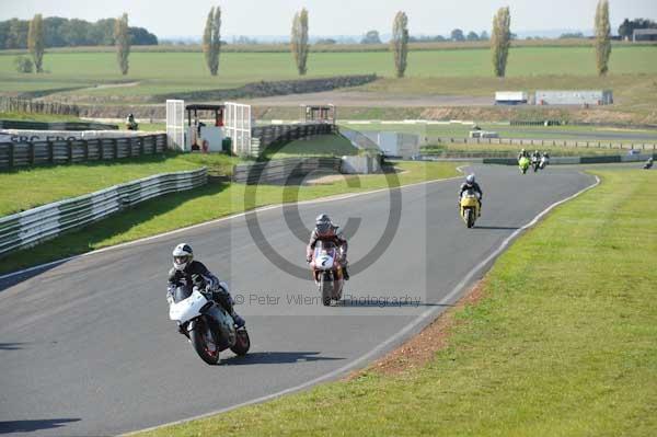 Mallory park Leicestershire;Mallory park photographs;Motorcycle action photographs;event digital images;eventdigitalimages;mallory park;no limits trackday;peter wileman photography;trackday;trackday digital images;trackday photos