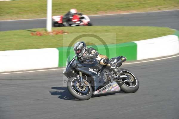 Mallory park Leicestershire;Mallory park photographs;Motorcycle action photographs;event digital images;eventdigitalimages;mallory park;no limits trackday;peter wileman photography;trackday;trackday digital images;trackday photos