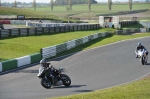 Mallory-park-Leicestershire;Mallory-park-photographs;Motorcycle-action-photographs;event-digital-images;eventdigitalimages;mallory-park;no-limits-trackday;peter-wileman-photography;trackday;trackday-digital-images;trackday-photos