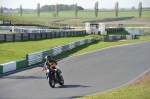 Mallory-park-Leicestershire;Mallory-park-photographs;Motorcycle-action-photographs;event-digital-images;eventdigitalimages;mallory-park;no-limits-trackday;peter-wileman-photography;trackday;trackday-digital-images;trackday-photos