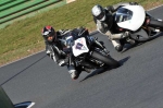 Mallory-park-Leicestershire;Mallory-park-photographs;Motorcycle-action-photographs;event-digital-images;eventdigitalimages;mallory-park;no-limits-trackday;peter-wileman-photography;trackday;trackday-digital-images;trackday-photos