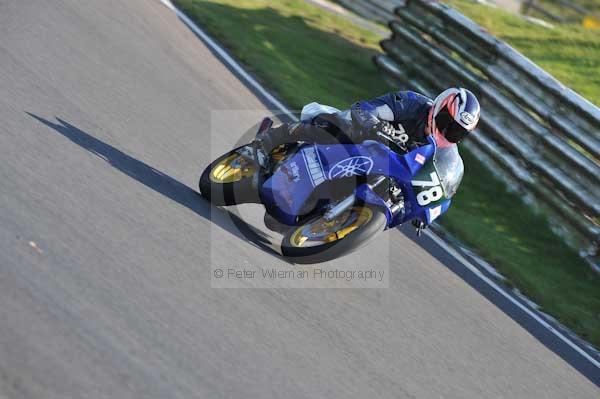 Mallory park Leicestershire;Mallory park photographs;Motorcycle action photographs;event digital images;eventdigitalimages;mallory park;no limits trackday;peter wileman photography;trackday;trackday digital images;trackday photos