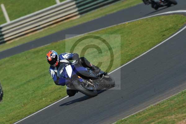 Mallory park Leicestershire;Mallory park photographs;Motorcycle action photographs;event digital images;eventdigitalimages;mallory park;no limits trackday;peter wileman photography;trackday;trackday digital images;trackday photos