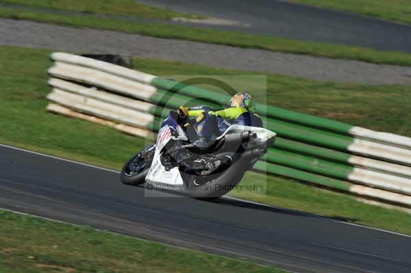 Mallory park Leicestershire;Mallory park photographs;Motorcycle action photographs;event digital images;eventdigitalimages;mallory park;no limits trackday;peter wileman photography;trackday;trackday digital images;trackday photos