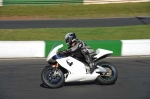 Mallory-park-Leicestershire;Mallory-park-photographs;Motorcycle-action-photographs;event-digital-images;eventdigitalimages;mallory-park;no-limits-trackday;peter-wileman-photography;trackday;trackday-digital-images;trackday-photos