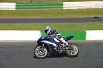 Mallory-park-Leicestershire;Mallory-park-photographs;Motorcycle-action-photographs;event-digital-images;eventdigitalimages;mallory-park;no-limits-trackday;peter-wileman-photography;trackday;trackday-digital-images;trackday-photos