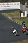 Mallory-park-Leicestershire;Mallory-park-photographs;Motorcycle-action-photographs;event-digital-images;eventdigitalimages;mallory-park;no-limits-trackday;peter-wileman-photography;trackday;trackday-digital-images;trackday-photos