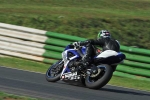 Mallory-park-Leicestershire;Mallory-park-photographs;Motorcycle-action-photographs;event-digital-images;eventdigitalimages;mallory-park;no-limits-trackday;peter-wileman-photography;trackday;trackday-digital-images;trackday-photos